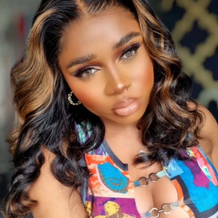 Caramel Brown Highlights Layer Cut Side Part Body Wave Wig – 6×5 / 13×4 Glueless Pre-cut HD Lace - Image 2