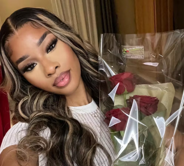 PapaHair Beauty | Face-Framing Curtain Bangs Honey Blonde Highlight Body Wave Wig